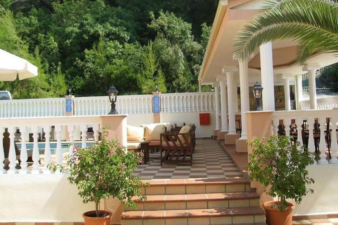 Calypso Hotel Siviri Exterior photo